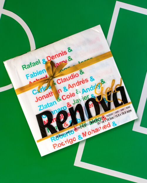 Gold Players' Names Paper Napkins