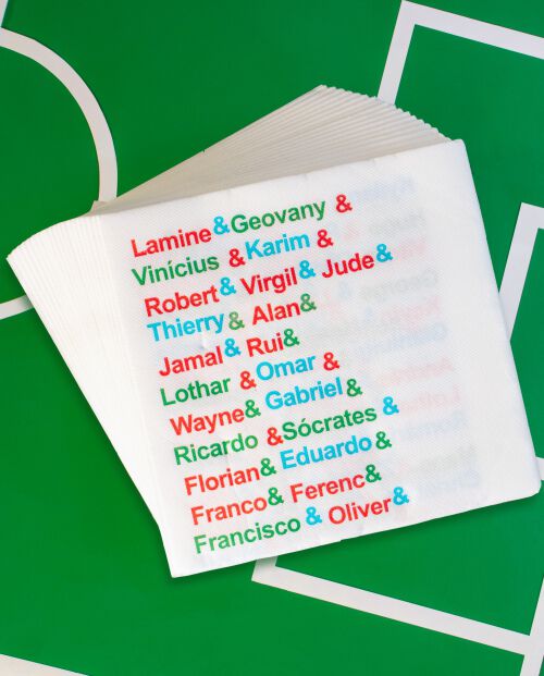 Gold Players' Names Paper Napkins